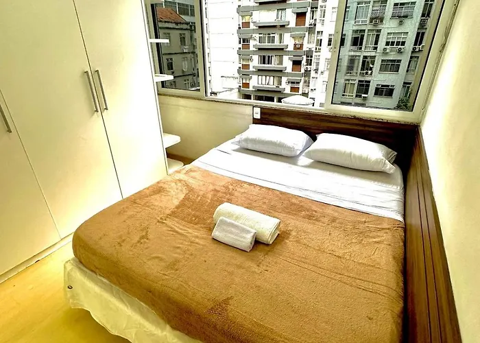 Apartamento 400 Metros Da Praia De Copacabana - Conforto E Localizacao Perfeita